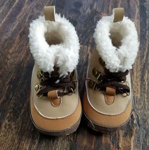 Baby B'gosh brown hiking boots fur lined crib shoe
